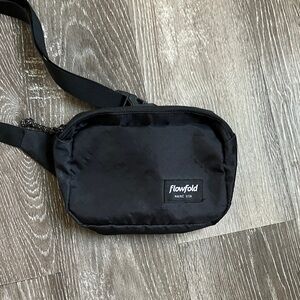 Flowfold Explorer Fanny Pack